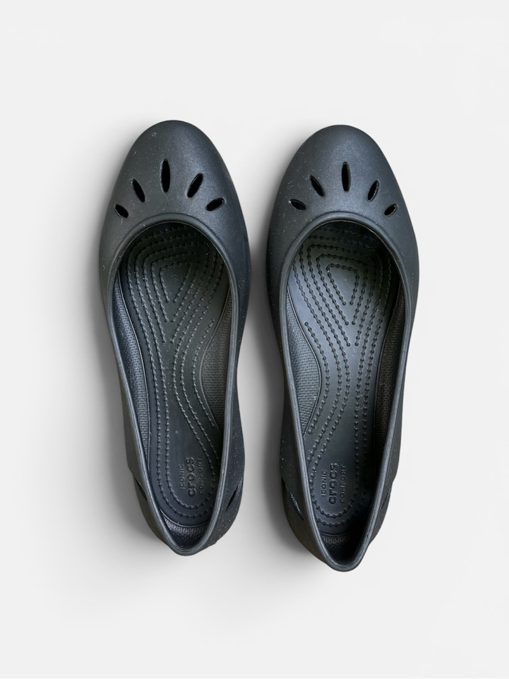 Crocs Kelli Ballet Flat Slip On Comfort Shoe in Black Women’s Size 7